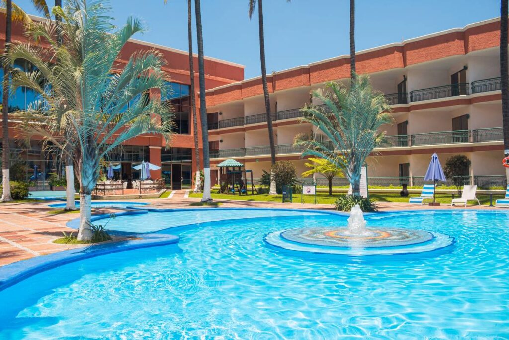 Alberca, Hotel Nekié, Hotel en Tepic Nayarit